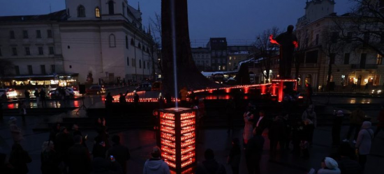 У Львові вшанувати пам'ять жертв голодоморів (ФОТО)