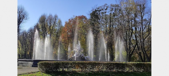 У Стрийському парку відновлять пошкоджені скульптури фонтана «Івасик-Телесик»