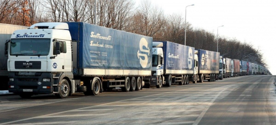 Для вантажівок на кордоні з Польщею Україна запускає «еЧергу»