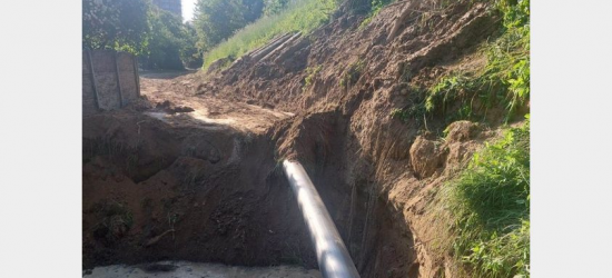 Аварійний порив водопроводу: мешканцям Шевченківського та Залізничного районів обіцяють відновити водопостачання до кінця дня