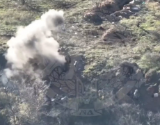 Намагалися сховатись від артилерії ЗСУ: ССО показали відео знищення російської піхоти