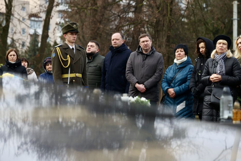 День Гідності та Свободи: у Львові вшанували пам’ять усіх полеглих Героїв (ФОТО)