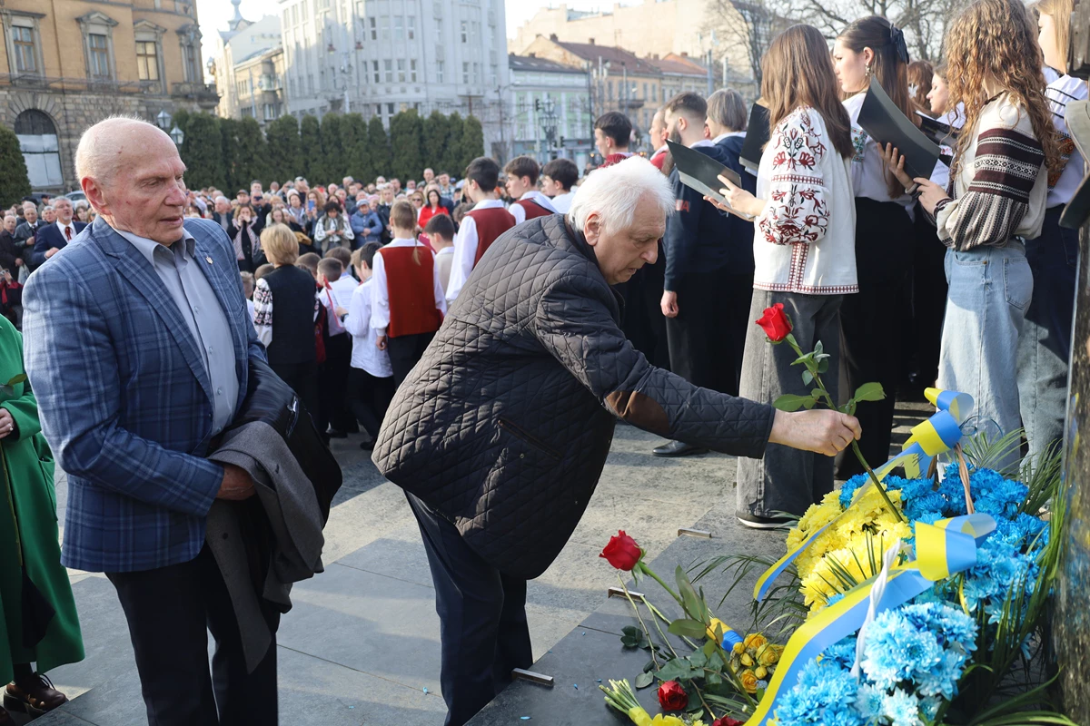 У Львові відзначили річницю від дня народження Шевченка (ФОТО)