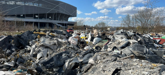 Держекоінспекція виявила біля «Арени Львів» несанкціоноване сміттєзвалище (ФОТО)