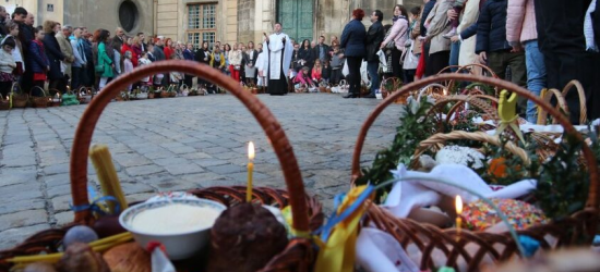 Розклад великодніх богослужінь у катедральних храмах Львова