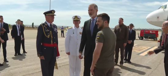 Зеленський прибув з візитом до Іспанії (ВІДЕО)