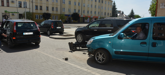 У центрі Бродів зіштовхнулись два легковики (ФОТО)