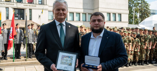 Керівник Львівської облради привітав випускників Кадетського ліцею імені Генерала Повіласа Плехавічуса у литовському Каунасі