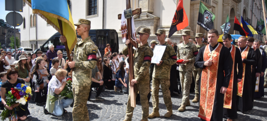 У Львові прощаються з парамедикинею Іриною Цибух