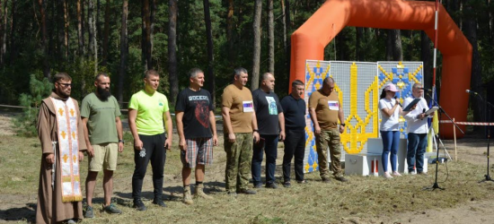 На Золочівщині День пам’яті загиблих захисників України відзначили забігом «Біжу за Героя України»