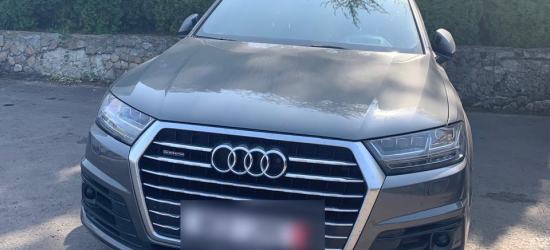  На Львівщині прикордонники виявили Audi Q7, яке везли в Україну під виглядом гуманітарки