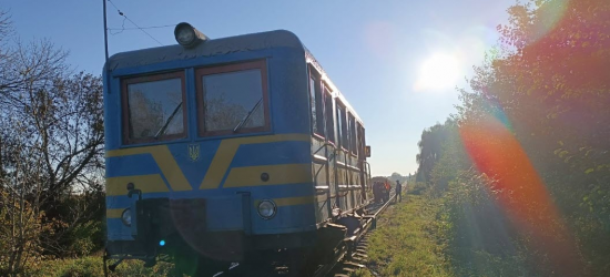 Під колеса мотовоза у Жовкві потрапив чоловік: особу потерпілого встановлюють 