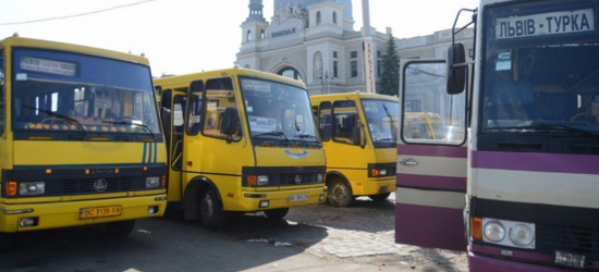 Львівська ОВА достроково розірве договори з черговими перевізниками через блокування роботи е-квитка