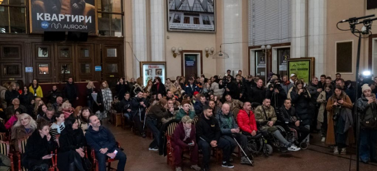 У Львові зіграли концерт на органі, труби якого поєднали з випущеними російськими ракетами