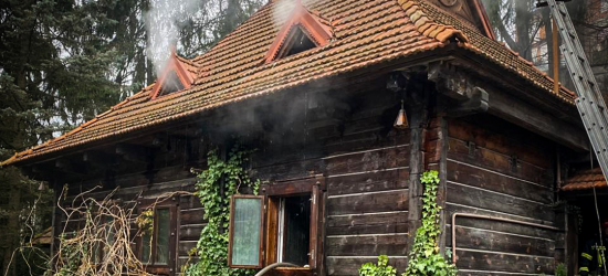 Львівські вогнеборці врятували житловий будинок від знищення вогнем