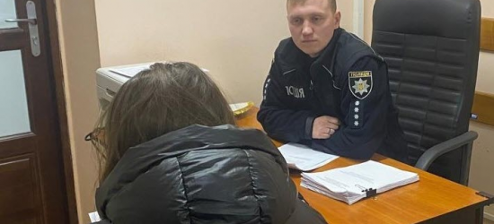 Запускала феєрверки в новорічну ніч: 37-річній львів’янці повідомили про підозру