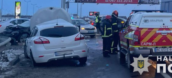 Одна людина загинула, двоє травмовані внаслідок ДТП неподалік Львова