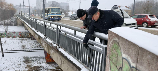 Через аварійність обмежили трафік моста на вул. Кульпарківській