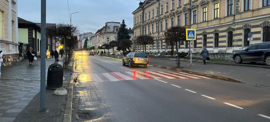 На пішохідному переході у Стрию авто збило місцеву мешканку