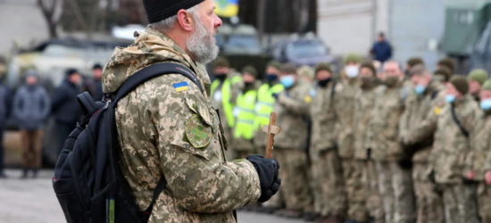 Кабмін збільшив термін укладання контракту для військових капеланів