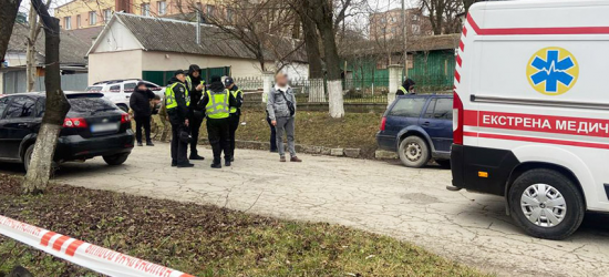 У Кам'янці-Подільському стався вибух біля будівлі ТЦК: один чоловік загинув, четверо – поранені