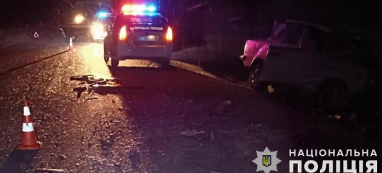 На Львівщині «Жигулі» у лоб протаранили автопоїзд: водій легковика загинув