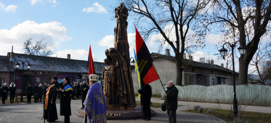 У Бродах відбулося віче пам’яті Героїв Небесної Сотні