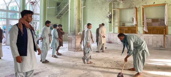 В Афганістані внаслідок вибуху в мечеті загинули десятки людей