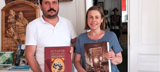 Музей «Сколівщина» поповнив книжковий фонд цінними виданнями