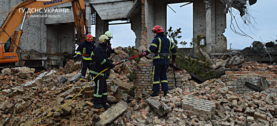 На Червоноградщині рятувальники з поліцейськими та медиками вдосконалювали професійну майстерність