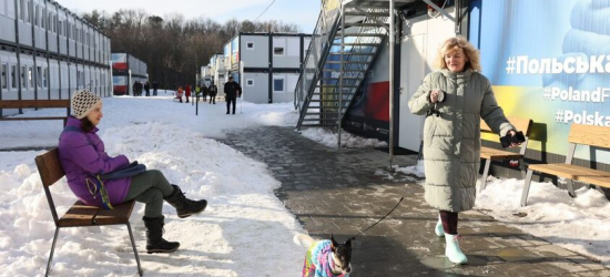 Представники Польщі і Великої Британії відвідають найбільше модульне містечко у Львові