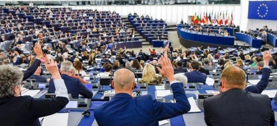 Найбільша партія Європарламенту закликала запросити Україну до НАТО на саміті у Вільнюсі