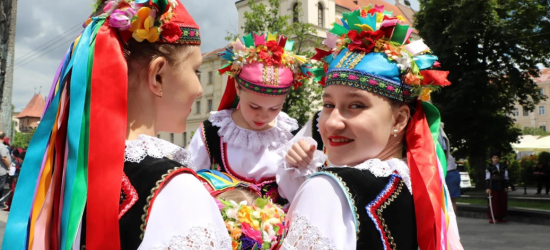 У Львові пройшло хореографічне дійство «Танець мого народу»