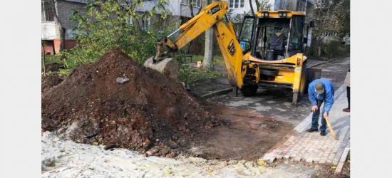 Ну вул. Петлюри відновили 240 м магістрального водопроводу