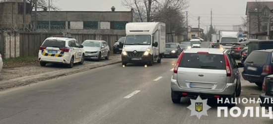 Під колеса авто у Львові потрапив літній пішохід