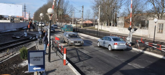 Уночі у Львові перекриють для руху транспорту залізничний переїзд на вул. Курмановича