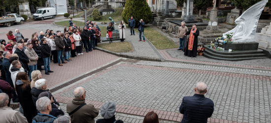 На Личаківському цвинтарі у Львові вшанували пам'ять композитора Ігоря Білозіра