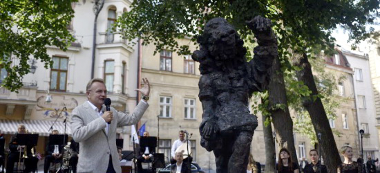 Петиція про демонтаж пам’ятника Ксаверу Моцарту у Львові зібрала всі необхідні підписи 