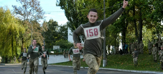 З 2022 року в українському війську діятимуть нові вимоги до фізпідготовки