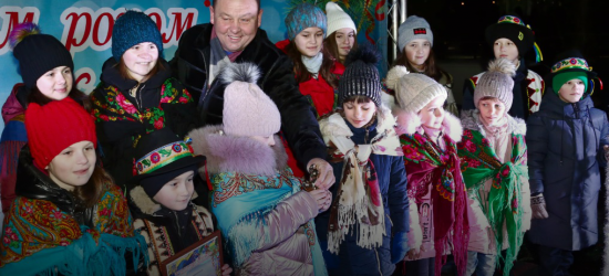 У Східницькій громаді провели фестиваль-конкурс «Дух Різдва – єднає покоління» (ФОТО)