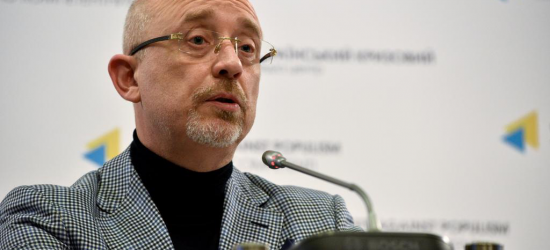 «Не потрібно мати жодної тривожної валізи»: міністр оборони Резніков звернувся до українців