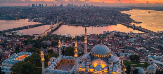 У Стамбулі зустрінуться делегації України, ООН, Туреччини та росії: обговорюватимуть розблокування зерна