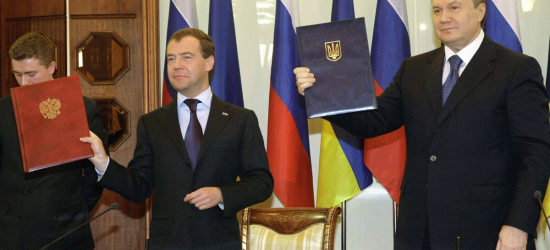 «Харківські угоди»: ДБР оголосило підозру двом міністрам часів Януковича