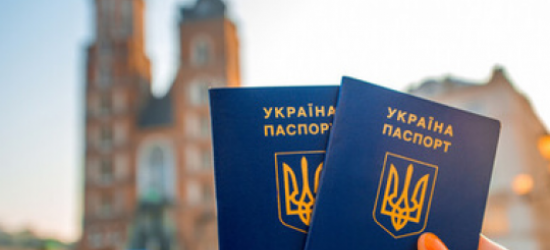Українці отримали найбільше посвідок на проживання в ЄС, 83% видала Польща