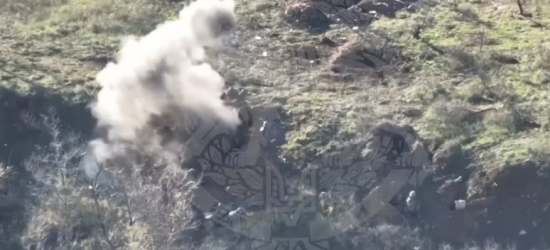 Намагалися сховатись від артилерії ЗСУ: ССО показали відео знищення російської піхоти