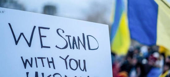 Європейці надалі підтримують вступ України в ЄС, знижується підтримка постачання зброї 