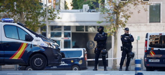 В Іспанії пакунок з вибухівкою надіслали в посольство США