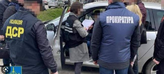 Затриманий на хабарі посадовець «Львівської залізниці» не зміг повернути гроші, вилучені поліцією