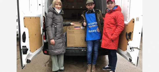 Благодійники передали львівським школам та дитсадкам генератори