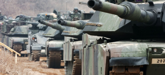 Дві третини європейців підтримують постачання зброї Україні 